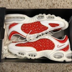 Nike Air Max Tailwind IV Supreme